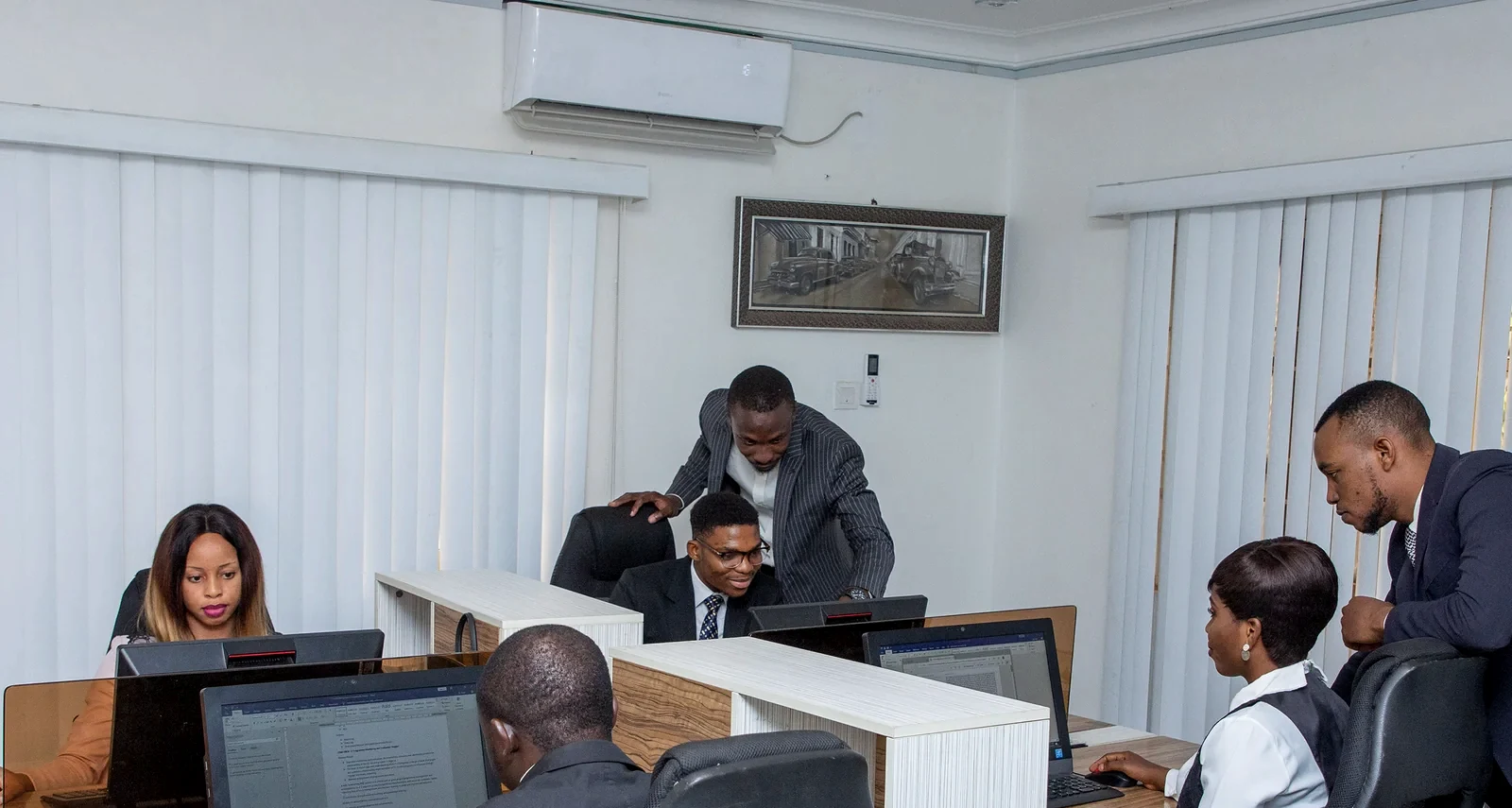 Cabinet Nova Conseil Congolese team at work